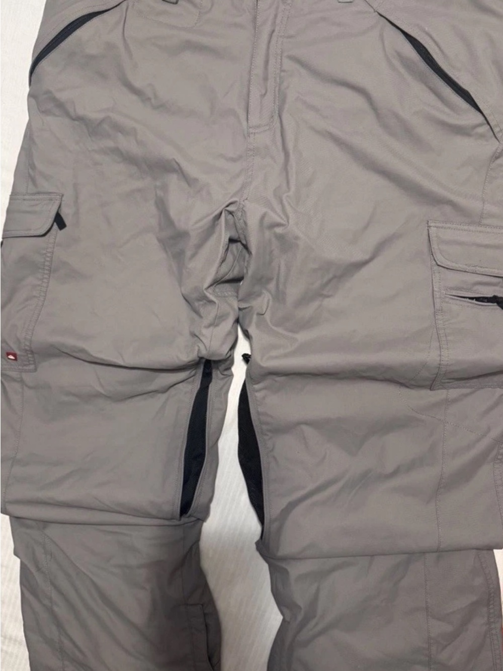 Quiksilver Men's Light Gray Cargo Snow Pants